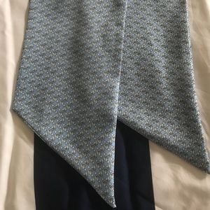 EUC sash/scarf Vineyard Vines martini print